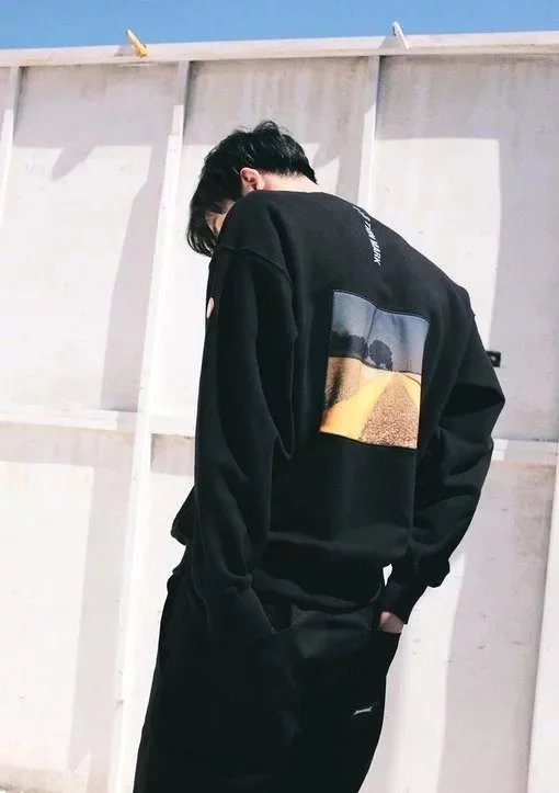 向韵宽瑶