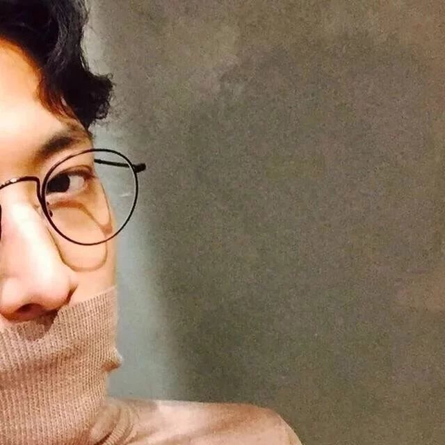弘芸澜旭