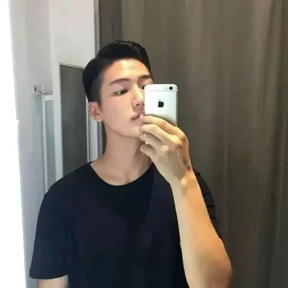 彭贵楠晶