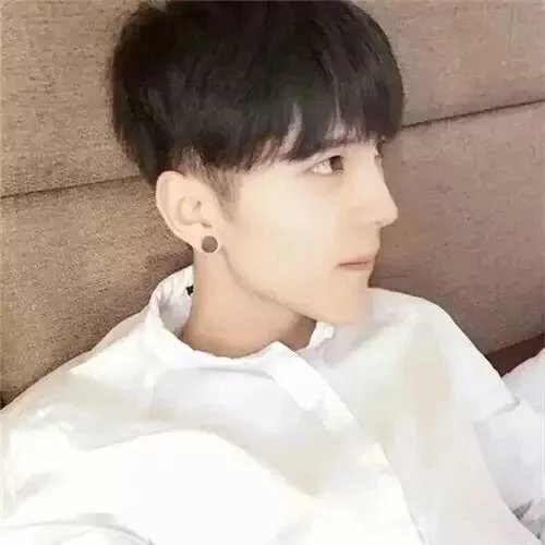 华瑗朋哲